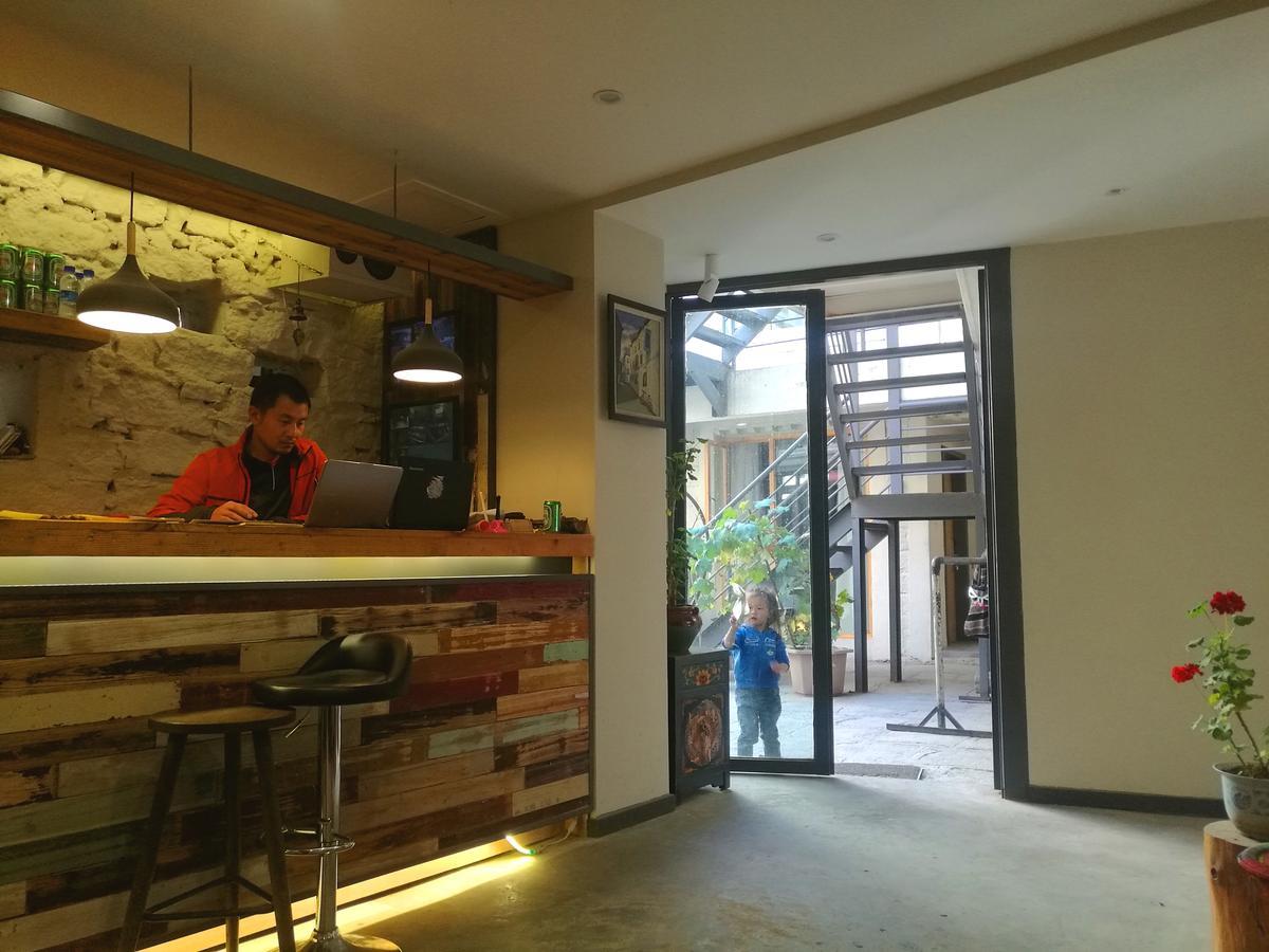 Fengma Feiyang Hostel Lhasa Ngoại thất bức ảnh
